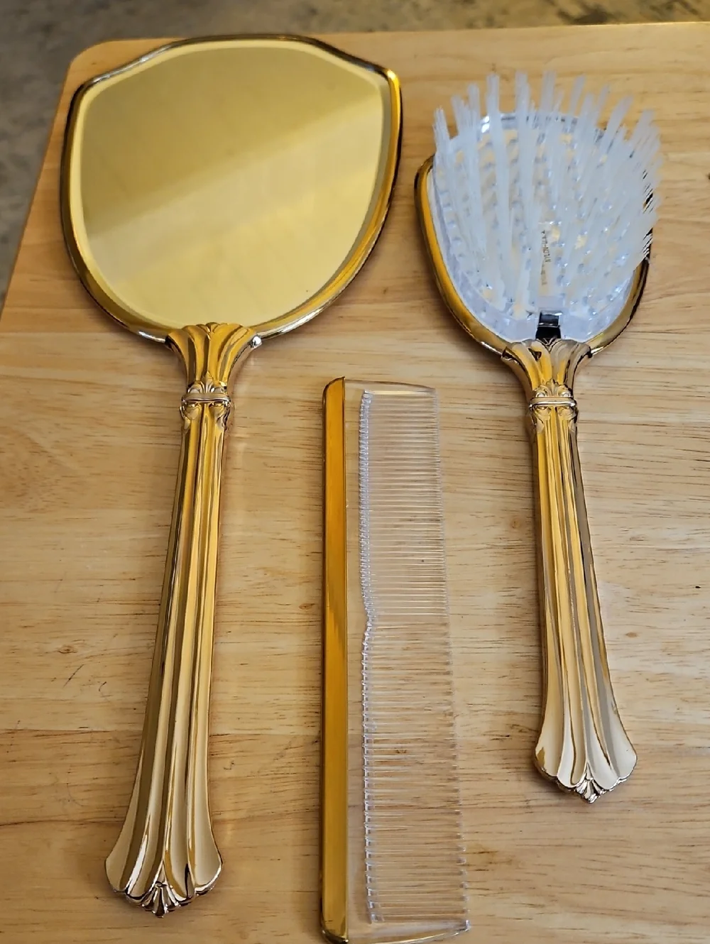 Vintage Gold Floral Hand Mirror Hair Brush Comb Set, Gold Tone, Floral design